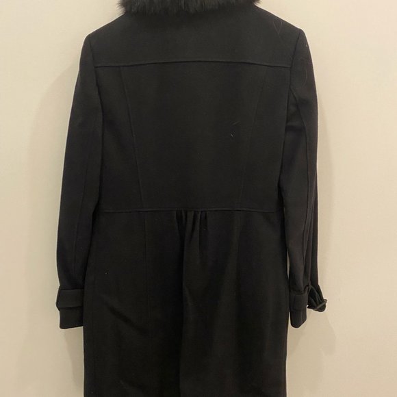 Woman's Burberry Coat with Fur Collar - Size US 6 or UK 8 - Picture 5 of 5